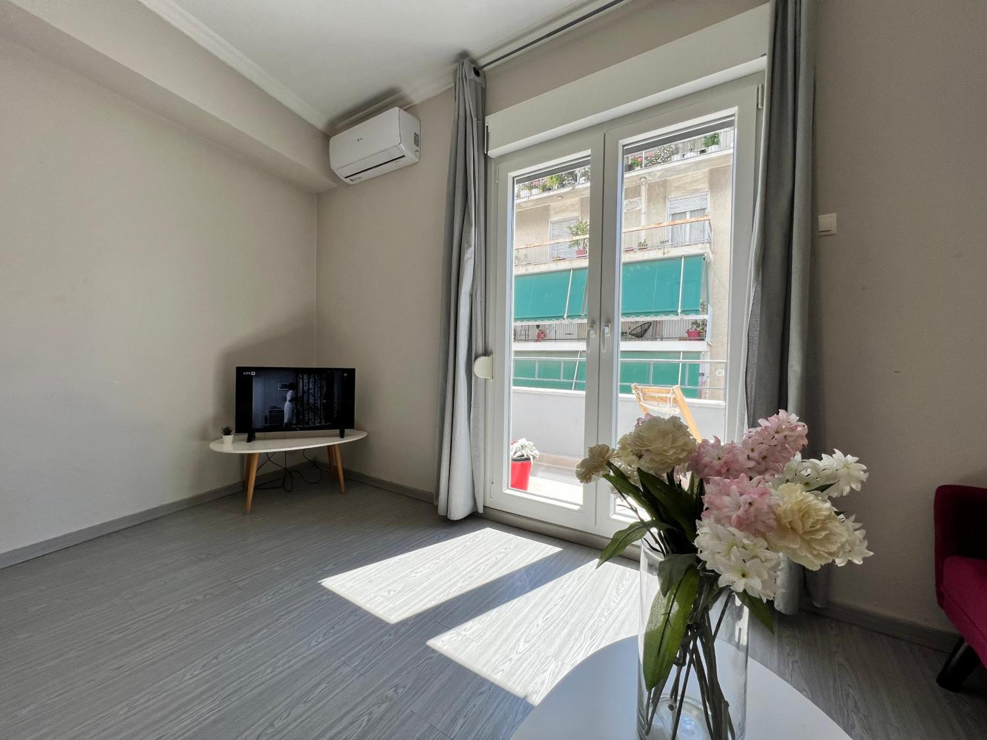 Wsd Golden Times 8 Apartment Hotel Атина Екстериор снимка