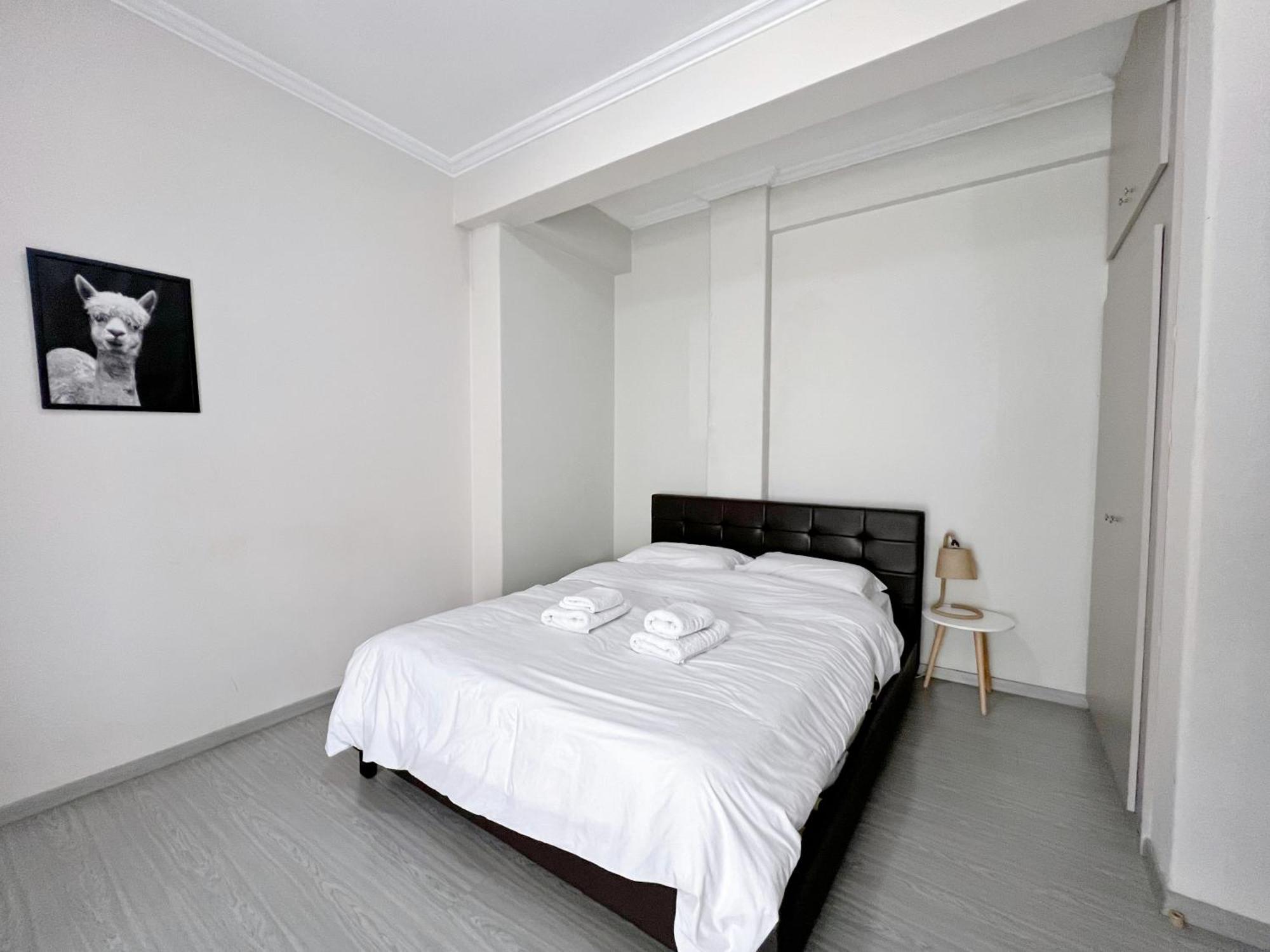 Wsd Golden Times 8 Apartment Hotel Атина Екстериор снимка