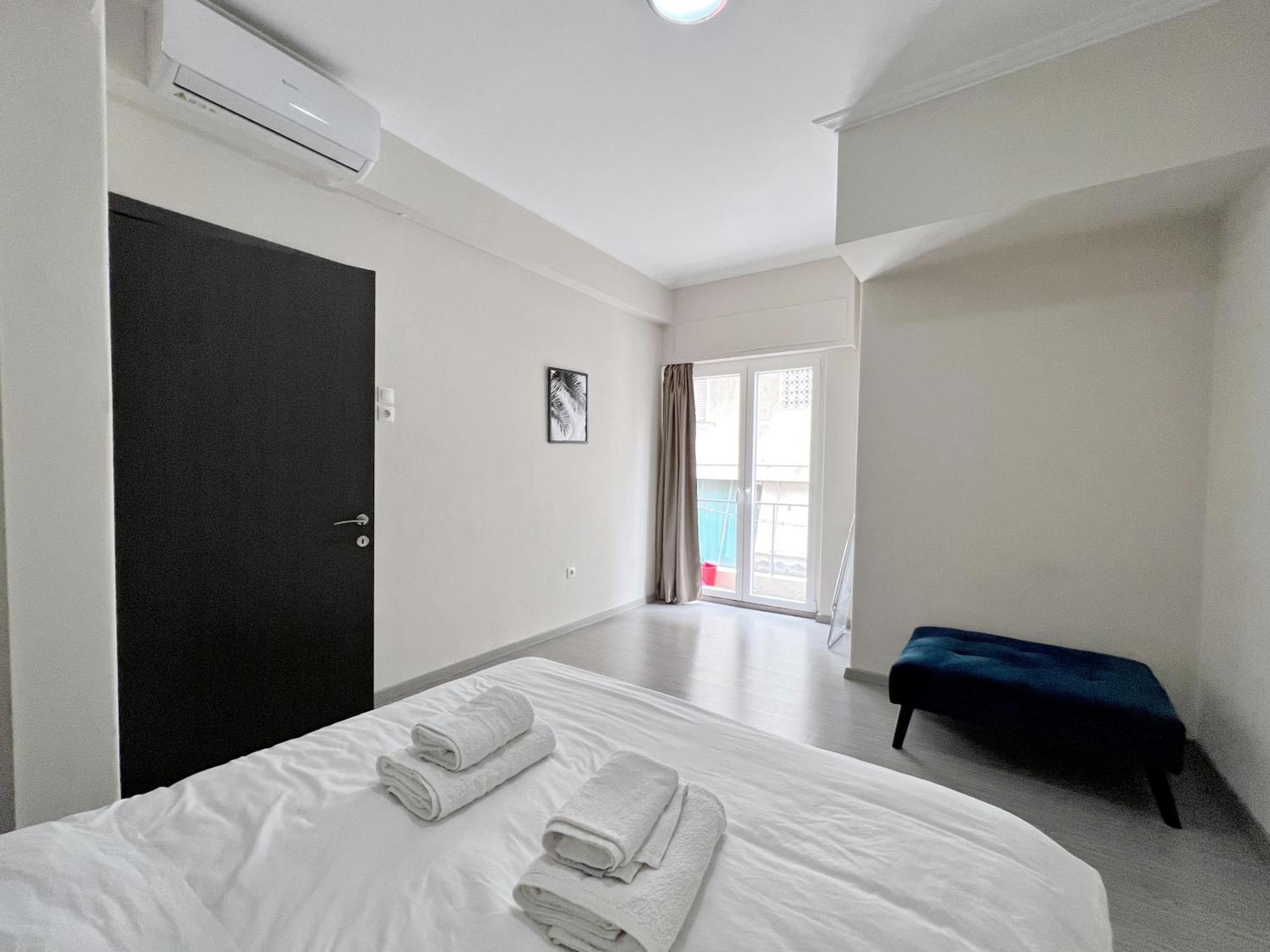 Wsd Golden Times 8 Apartment Hotel Атина Екстериор снимка